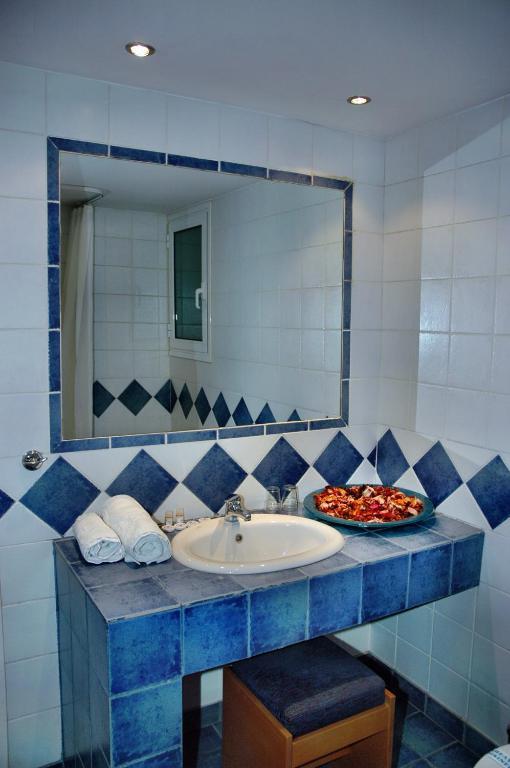 Hotel Elena Lamía Zimmer foto
